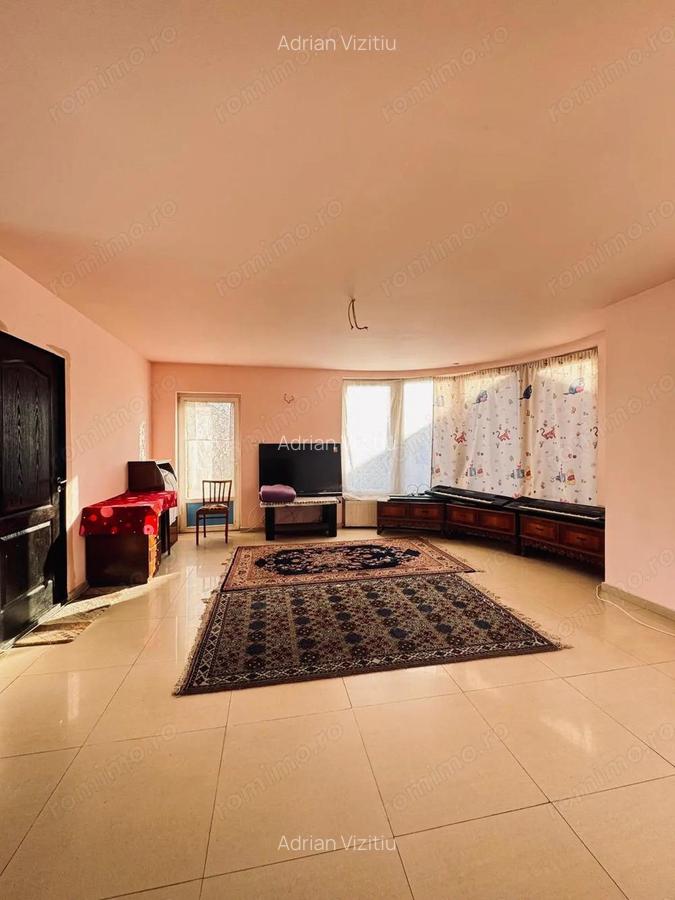 AV663 Casa 14 camere, pe 3 nivele, MEHALA, IDEAL investitie - 2