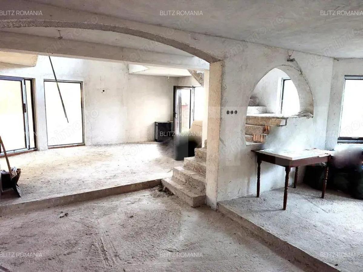 Casa de vanzare, cu 6 camere, 163 mp, zona Cetate - 5