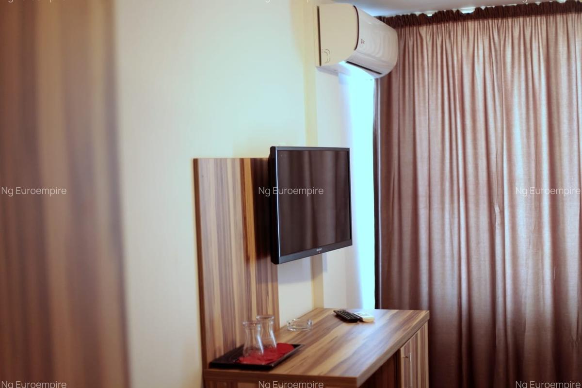 Vila de inchiriat in Mamaia 16 Camere - 12