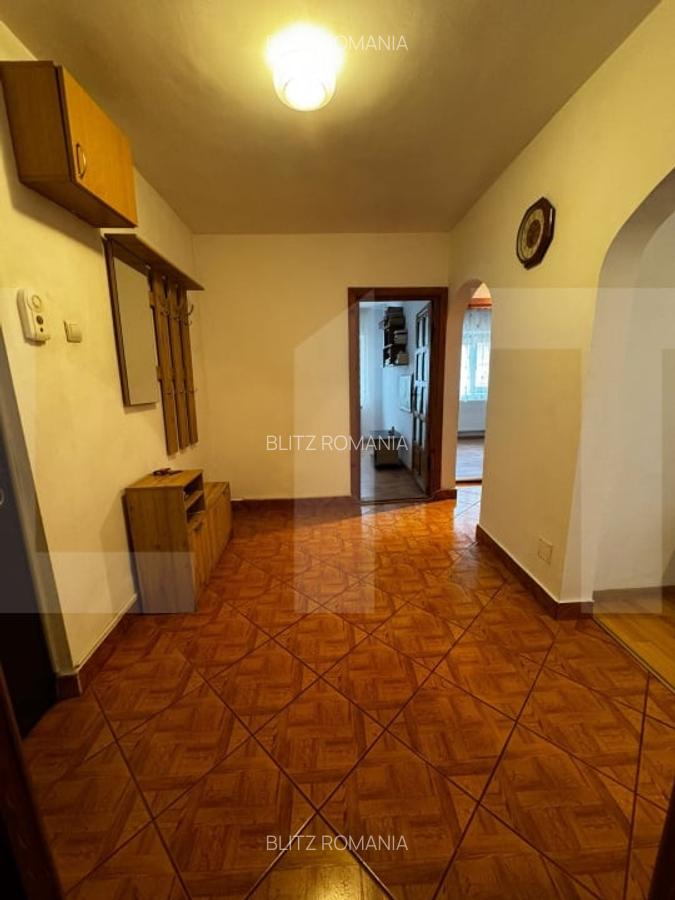 Apartament 3 camere, 60 mp, zona Centrala - 2