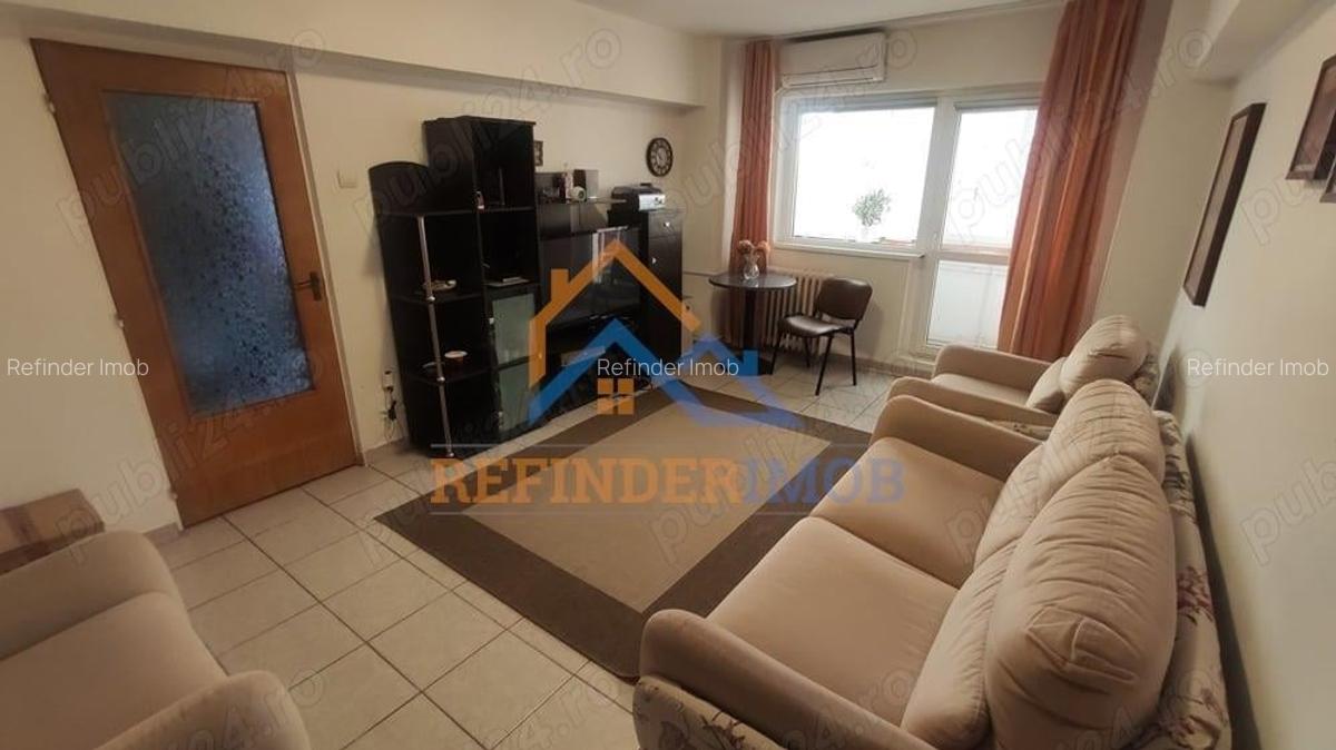 Vanzare Apartament cu 2 camere, zona Panduri - 1