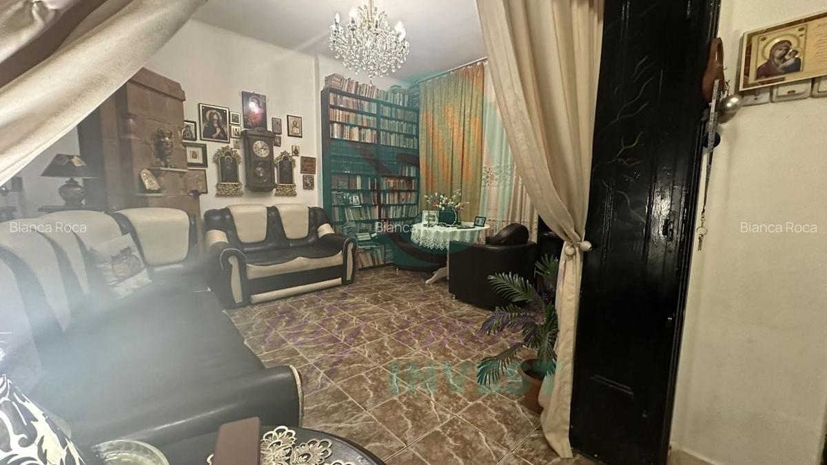 VILA cu 2 apartamente in apropiere de Piata Alba Iulia - 3