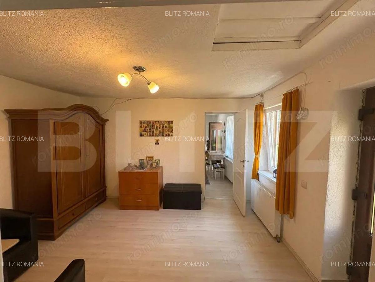 Casa cu 3 camere, 2 bai ?i teren, Talmacel, Sibiu - 2