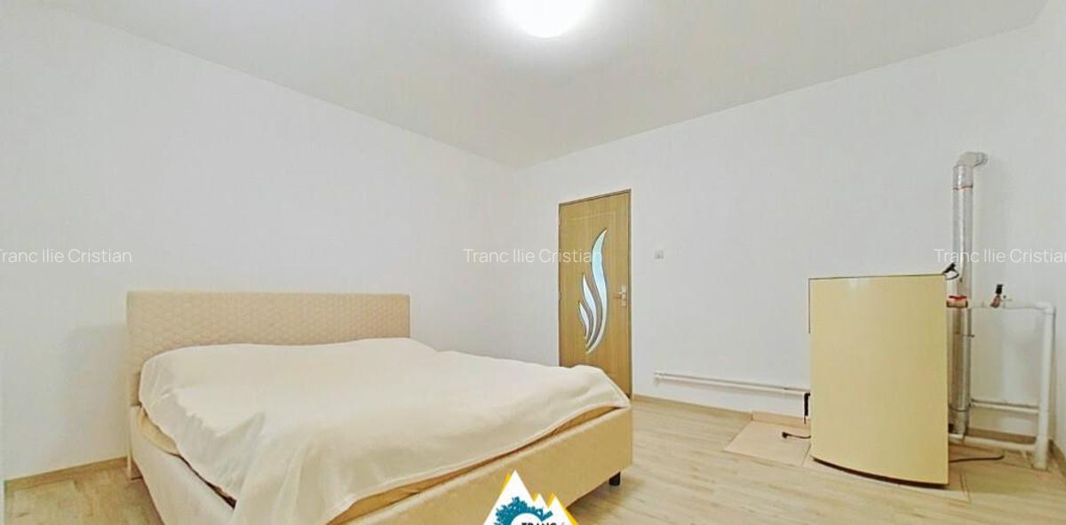 Casa spa?ioasa cu 3 camere, teren generos ?i anexe Curtici, Arad - 16