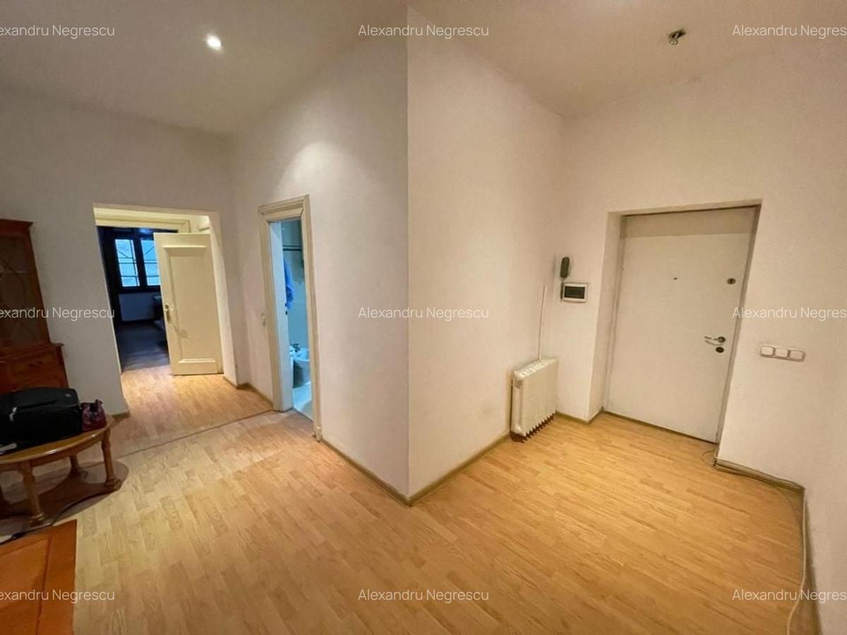 Ultracentral | View spre Piața Victoriei | 100 mp utili | Etaj 3 cu lift - 1