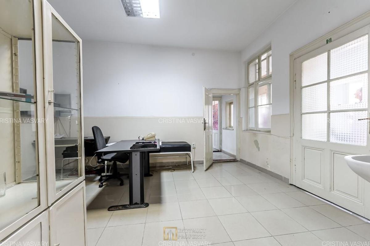 De vanzare casa ultracentrala- Str. Augustin Doinas, Arad | 98 mp - 3