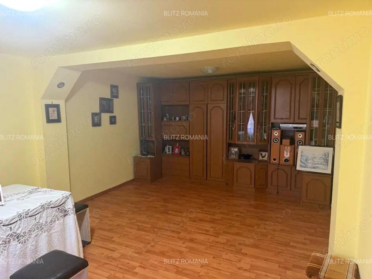 Casa 133 mp utili, 3300 mp teren, Ciutura - 12