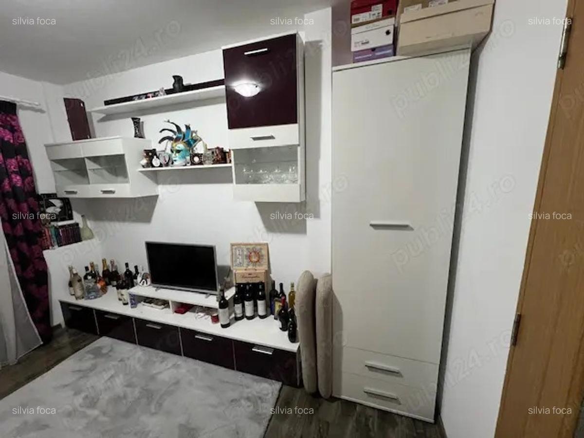 Vand apartament 2 camere - 4 Vand apartament 2 camere - 4