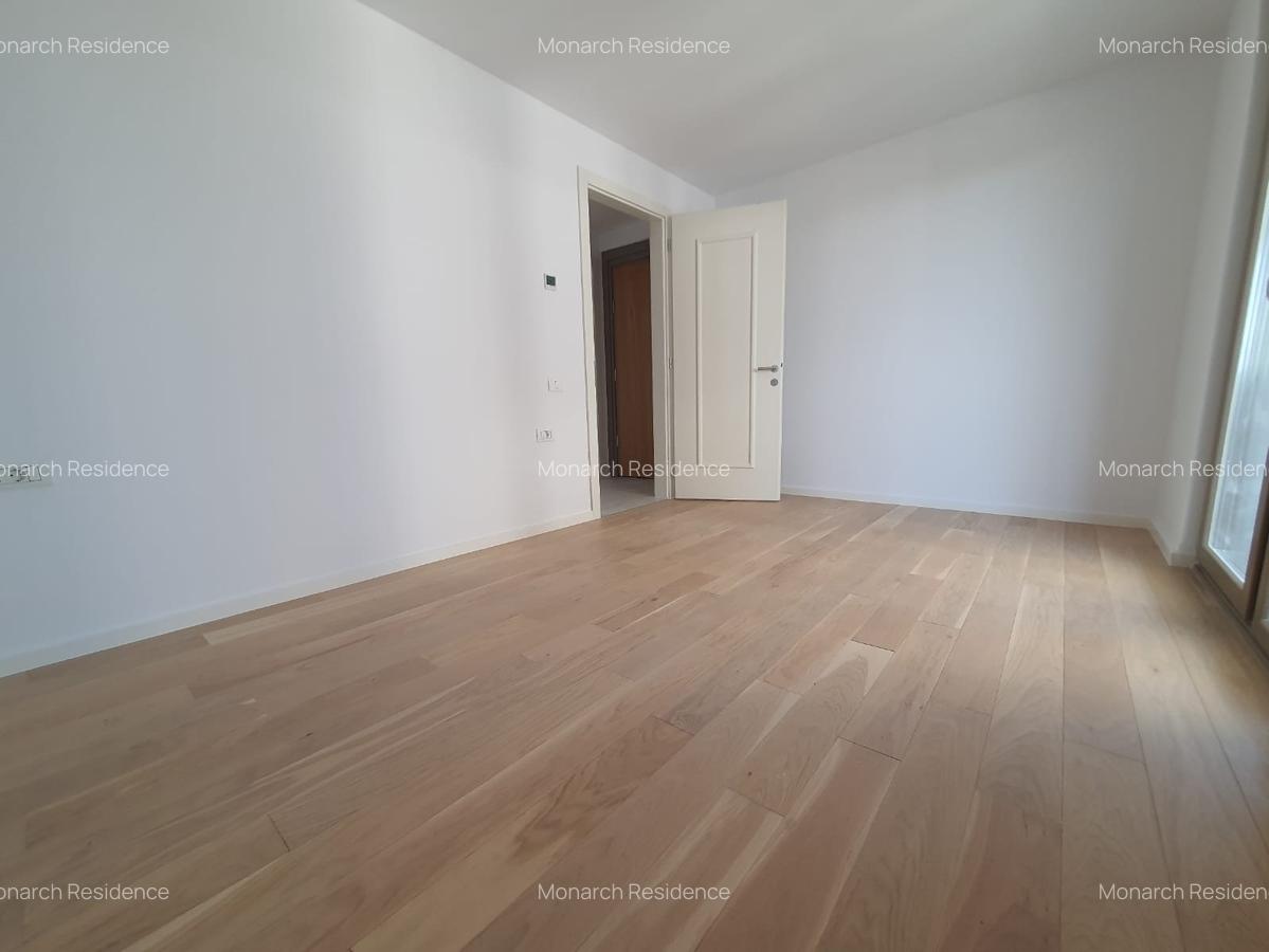 Apartament singur pe nivel, vedere panoramica , terasa 50 mp - MONARCH RESIDENCE - 9