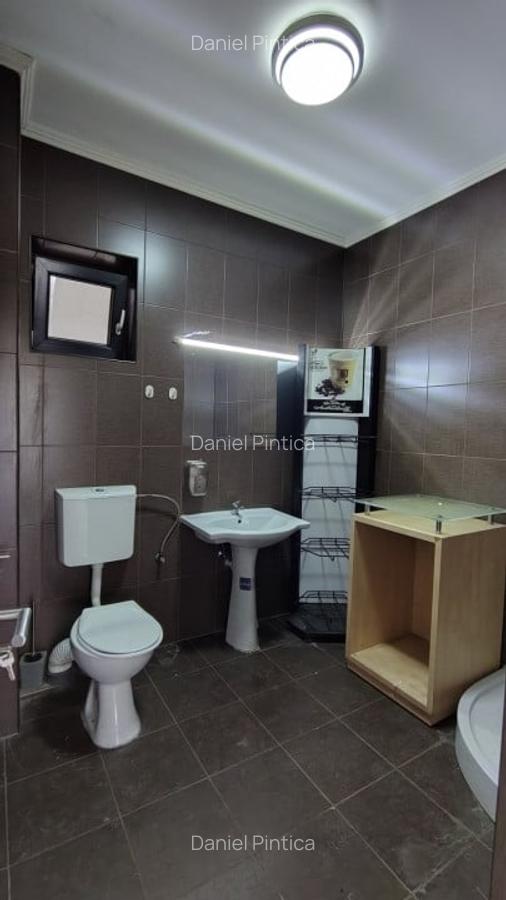 Spatiu Comercial Stradal - 8