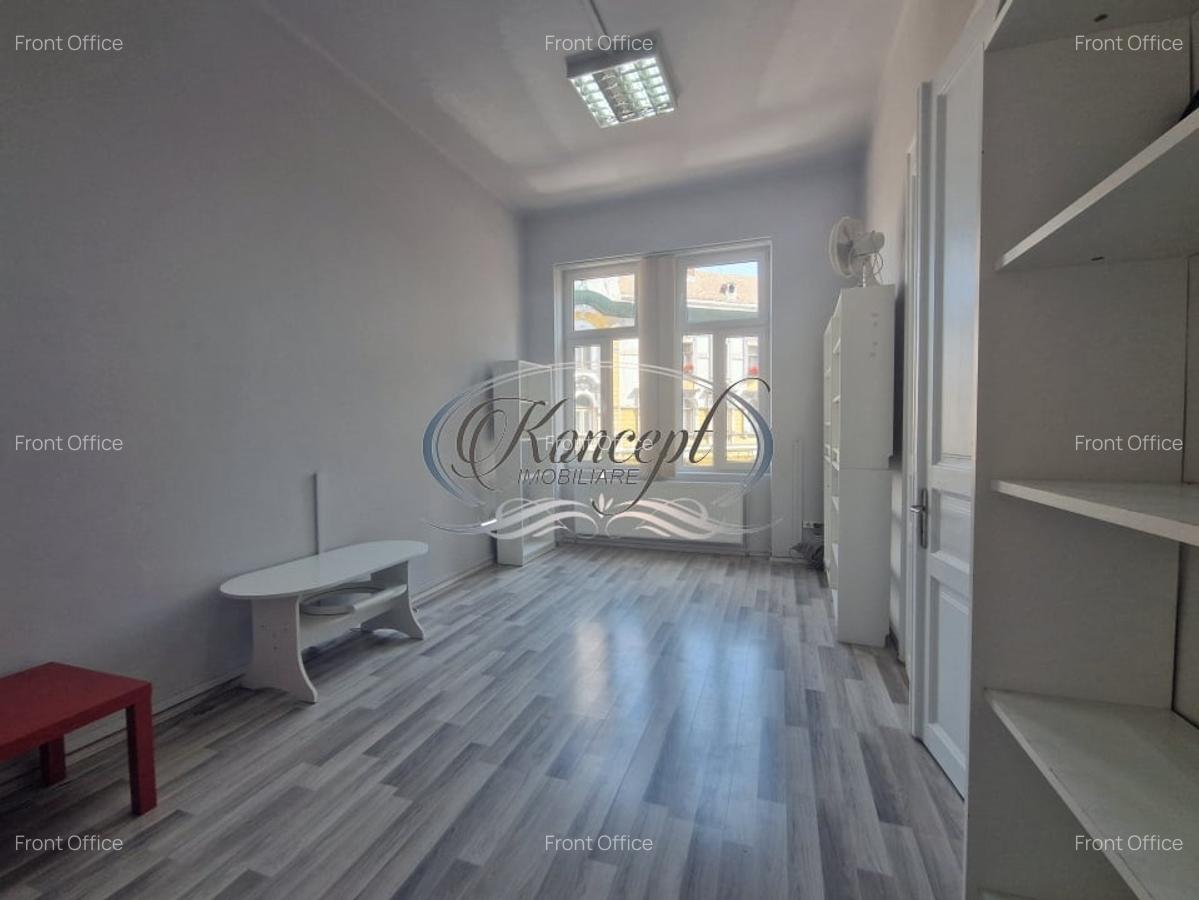 Apartament spatios, renovat, in centrul istoric - 2