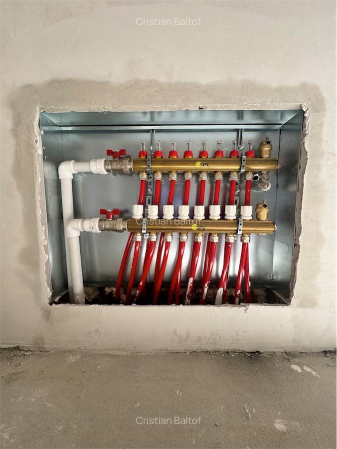 Apartament cu 3 camere semidecomandat în Bucureștii Noi - 4