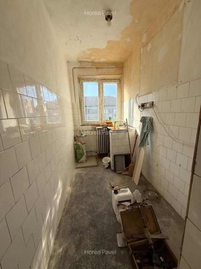Apartament cu 3 camere semidecomandat în Dacia - 6