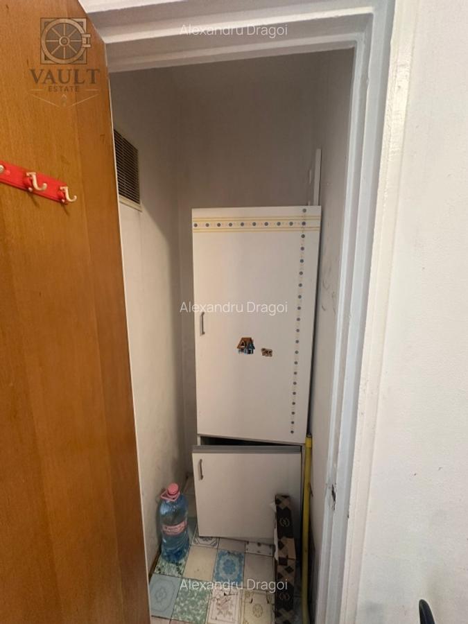 Apartament 3 camere- Decomandat- Titulescu -Piata Victoriei - 11
