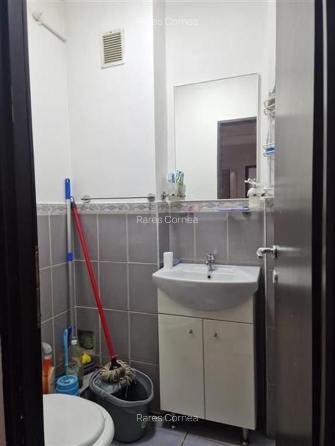 Vanzare apartament 3 camere la etajul 1, in Grigorescu- zona Biomedica - 8