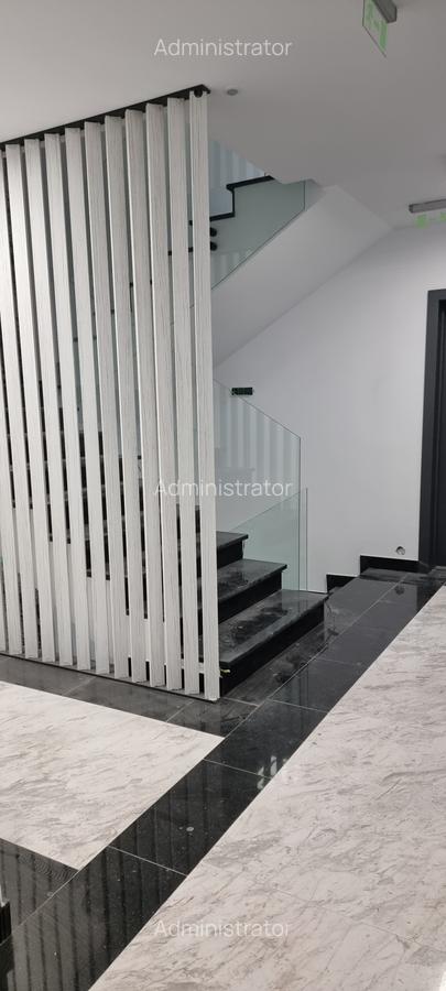 Apartament cu 3 camere decomandat în P-ța Unirii - 7