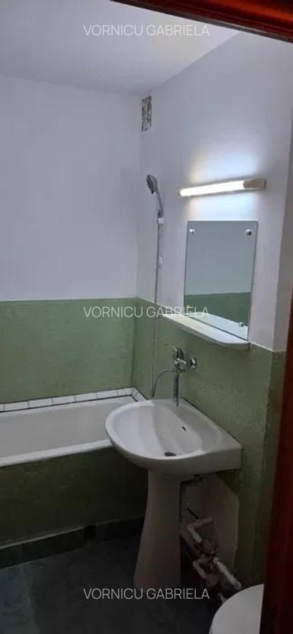 Garsonieră decomandată, mobilată în Tătărași - 7
