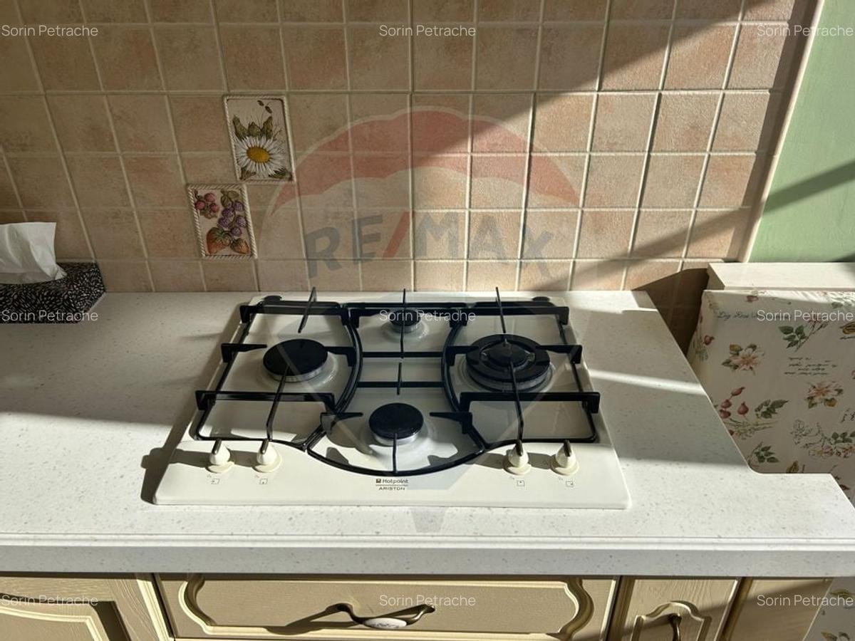 De vanzare apartament de lux pe Blvd. Decebal - 7