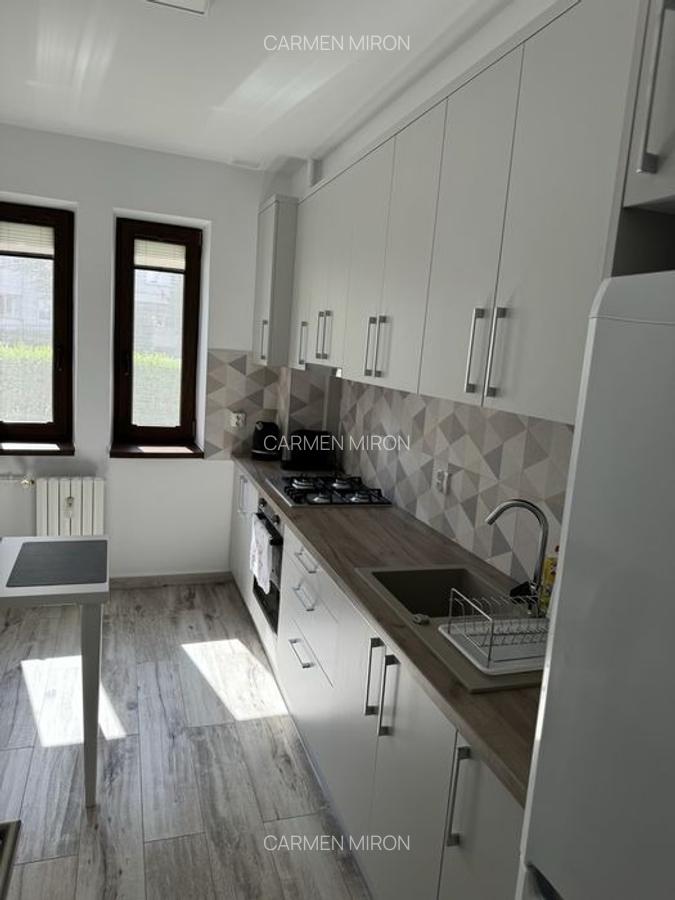 Apartament cu 2 camere decomandat, mobilat în Zorilor - 4