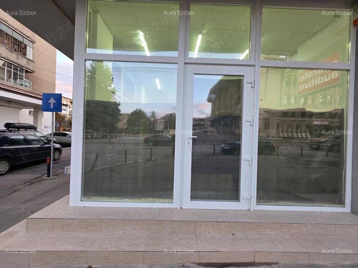 Spa?iu comercial de inchiriat Central, Deva (langa Casa de Cultura), P-ta Victoriei - 12