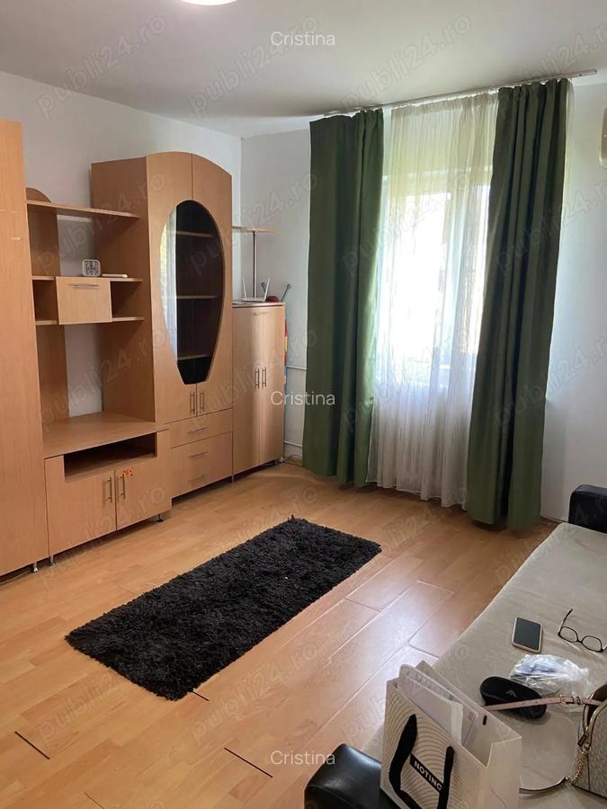 Inchiriez apartament 2 cam str. Huedin, sector 4 - 2