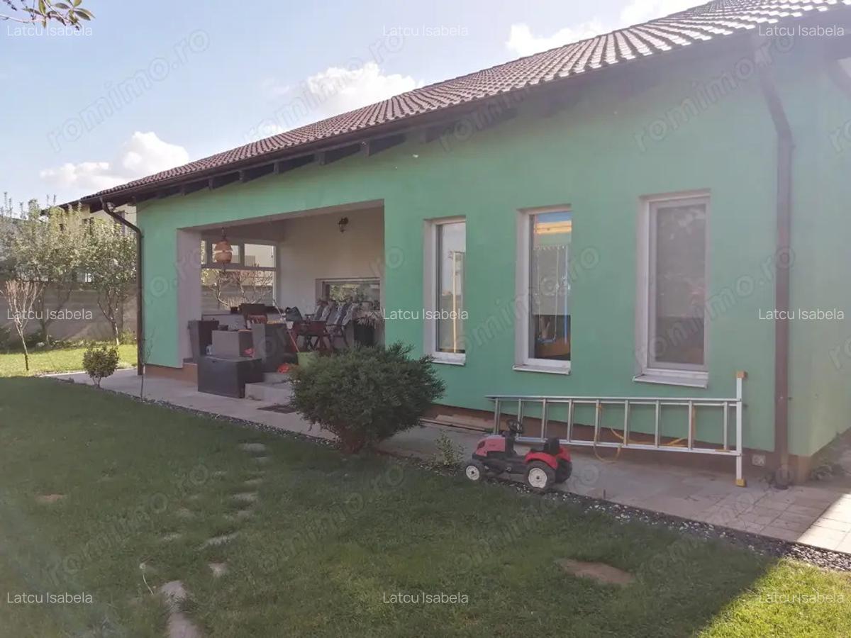 Proprietar, vand casa individuala 4 camere - Mosnita Veche - 2