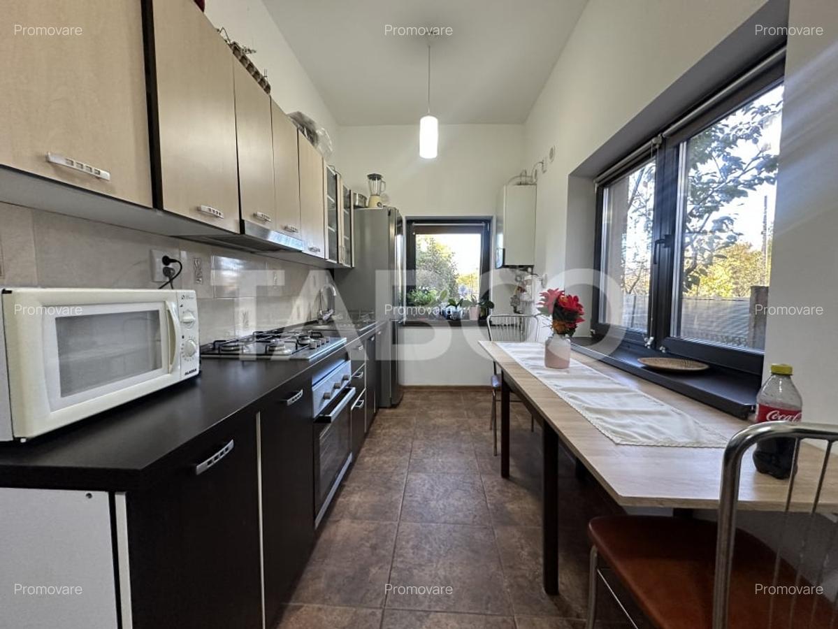 De vanzare apartament cu 2 camere decomandate la vila in Grigorescu - 3