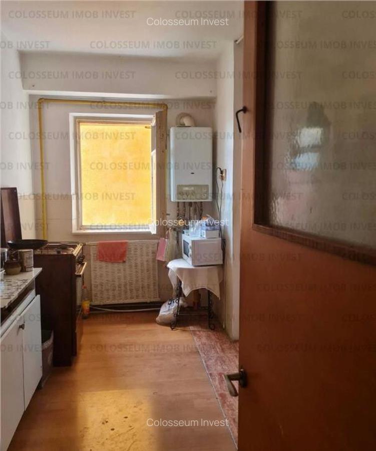 Apartament 3 camere, decomandat - zona Racadau - 3