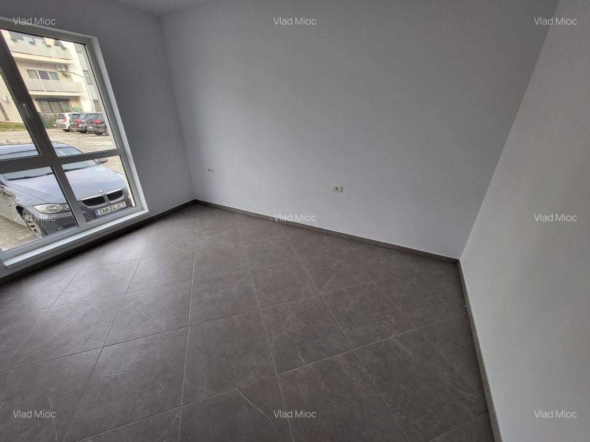 Bloc Nou-Braytim. Langa Hotel Arizona. Decomandat. Bucatarie inchisa - 8