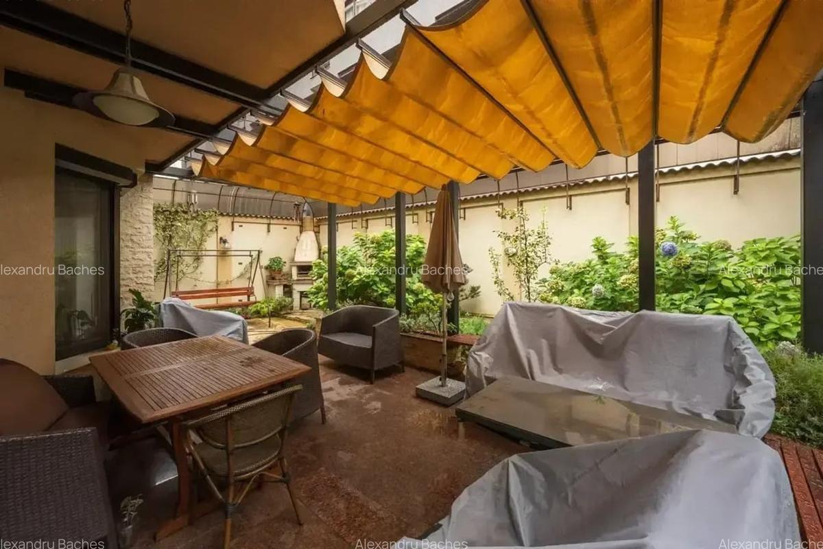 Vila de Lux ideal familie / sediu de firma in zona centrala - 21