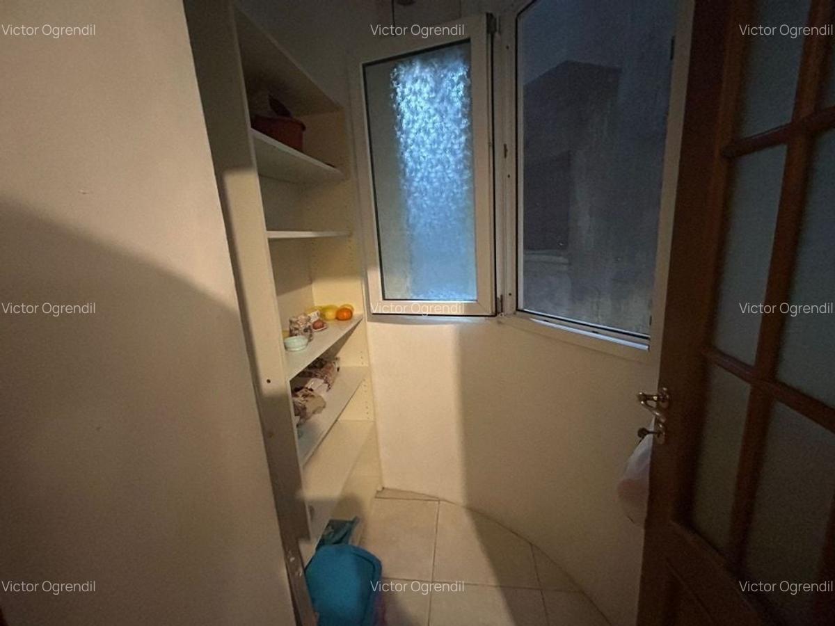 3 Camere Ultracentral 2 minute de Metrou Univestitate - 13