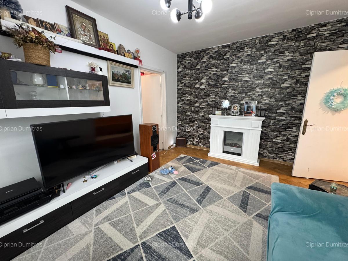 Apartament cu 4 camere Tatarasi - 2