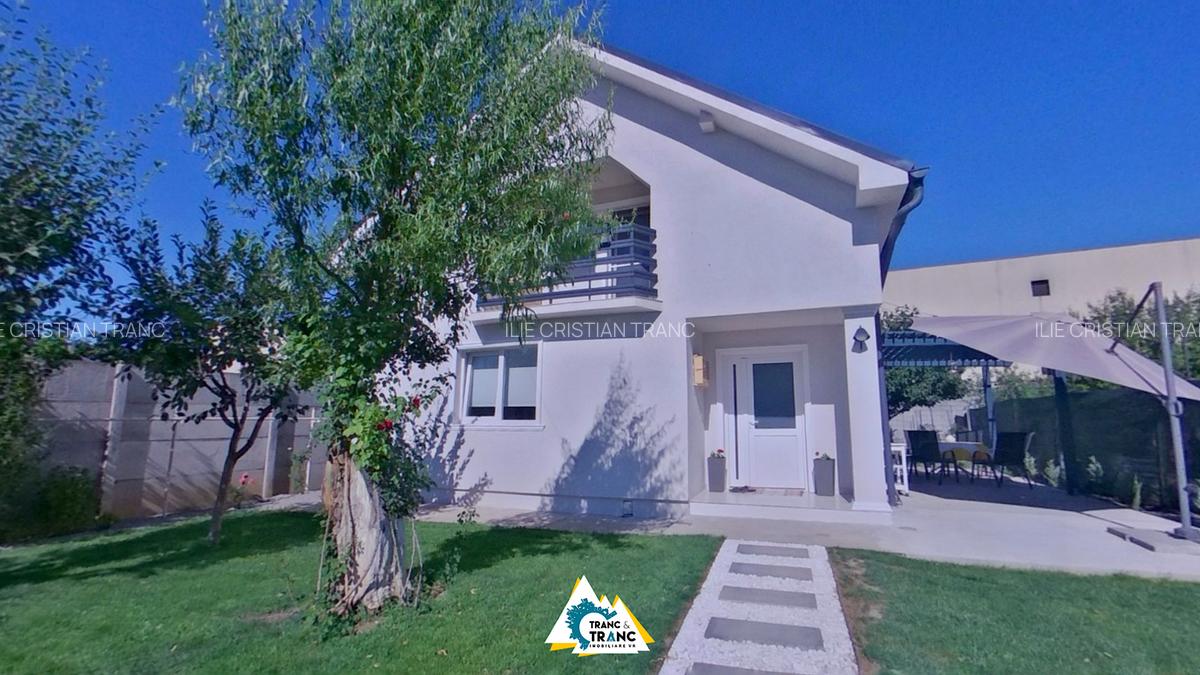 Casă cu 3 camere în Aurel Vlaicu - 1