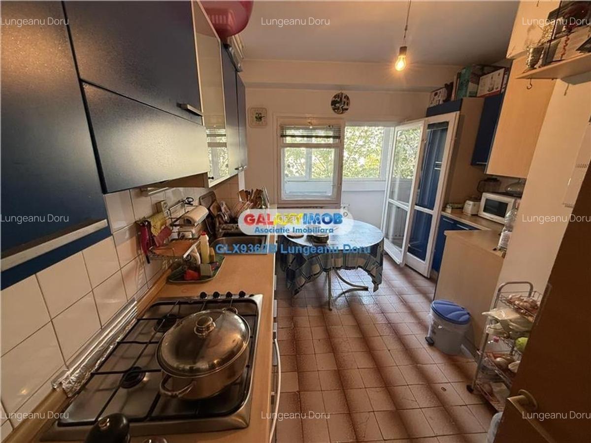 2 camere decomandat, P-ta Alba Iulia, Bd. Burebista - 10