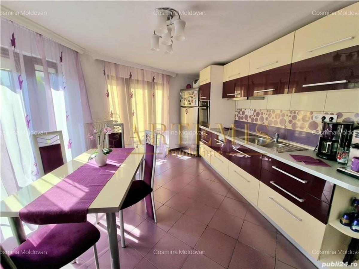 Casa individuala, 6 camere, 300 mp., teren 1150 mp., zona Libertatii. - 4