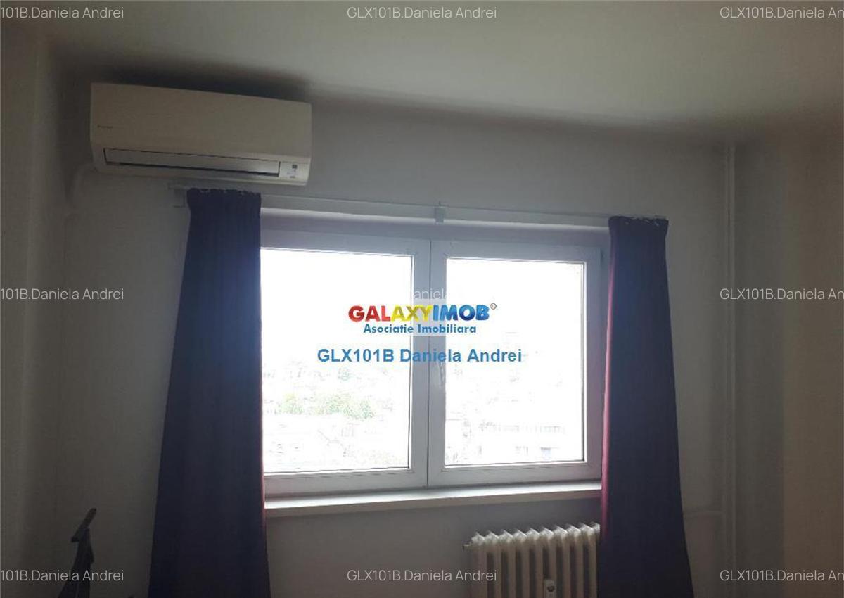 De :APARTAMENT 2 CAMERE, bloc 1985, Piata Victoriei 160000 e - 8