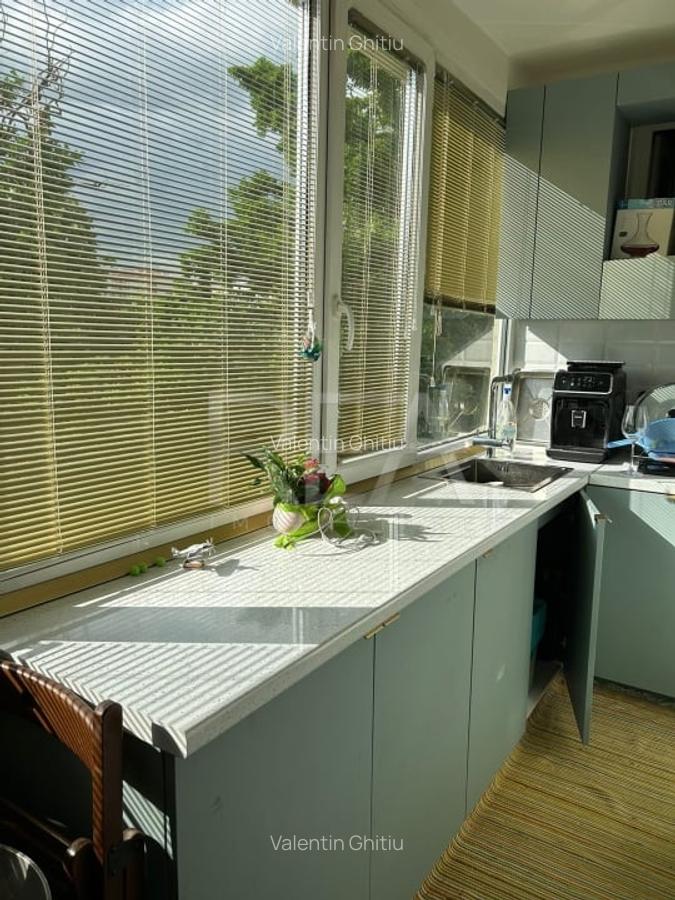 4 camere - Obor - 3/10 - renovat - parcare - Rs U3 - 3