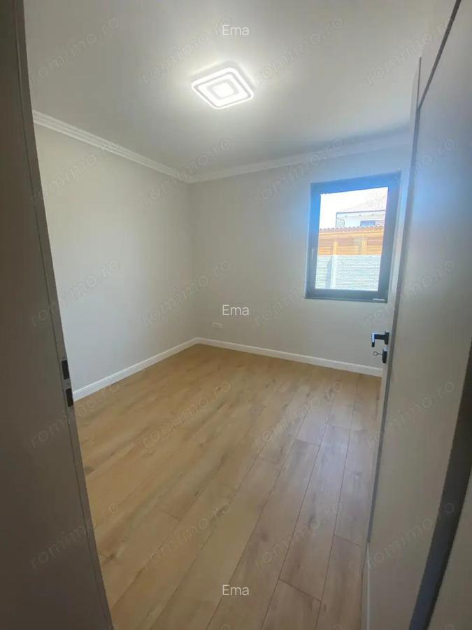 Casa 5 camere LUX Dumbravita - 13