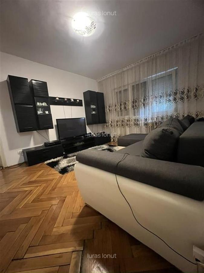 Apartament cu 3 camere semidecomandat în Iosia - 3