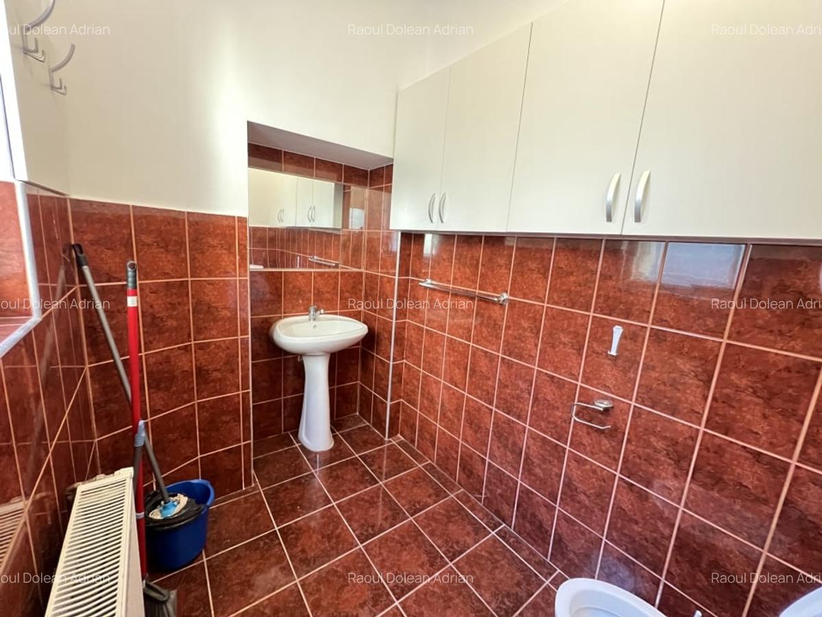 2 camere, Finisat, Curte str.Iuliu Maniu, Centru - 10