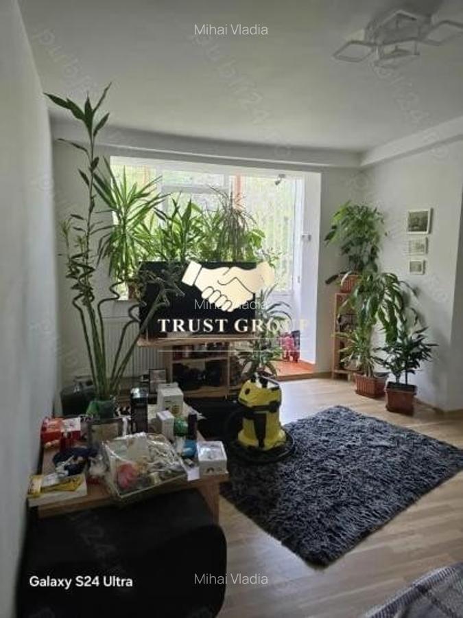 Apartament cu 3 camere semidecomandat în Drumul Taberei - 3