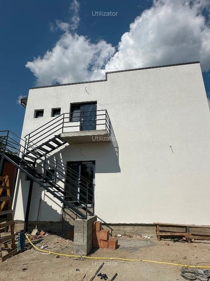 OCAZIE Cladire/Casa/Spațiu Comercial Nou P+1, Domnesti, Str. Ciutaci - 2