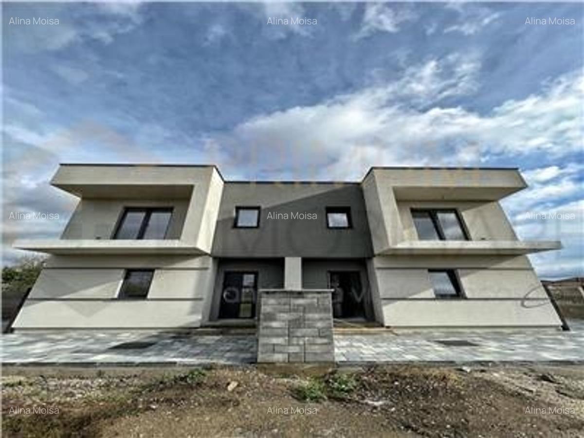 Duplex superb - compartimentare excelenta - personalizare interioara - toate uti - 1