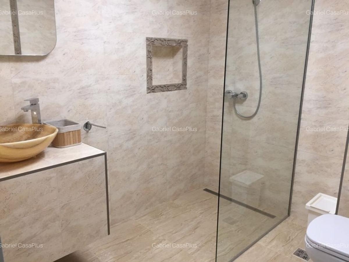 Apartament cu 2 camere decomandat în Palat - 5