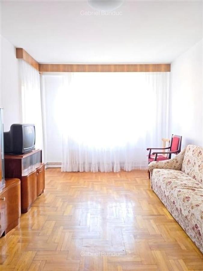 Apartament 3 camere, zona Astra - 9