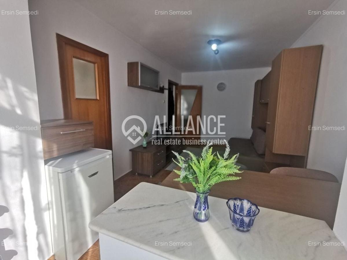 Zona Trocadero garsoniera mobilata termen lung - 4