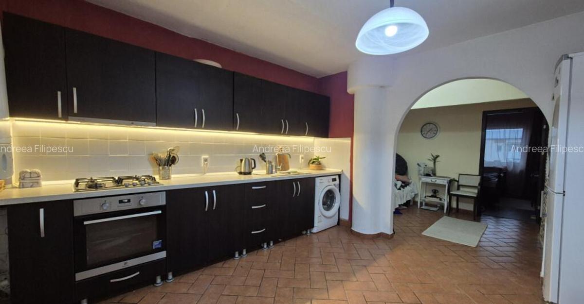 Apartament 3 camere, decomandat, Strada Victoriei - 9