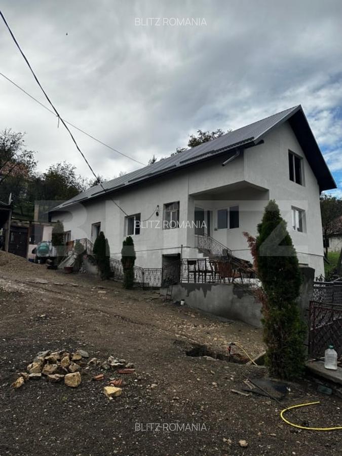 Casa individuala, renovata partial Suceagu - 1 Casa individuala, renovata partial Suceagu - 1