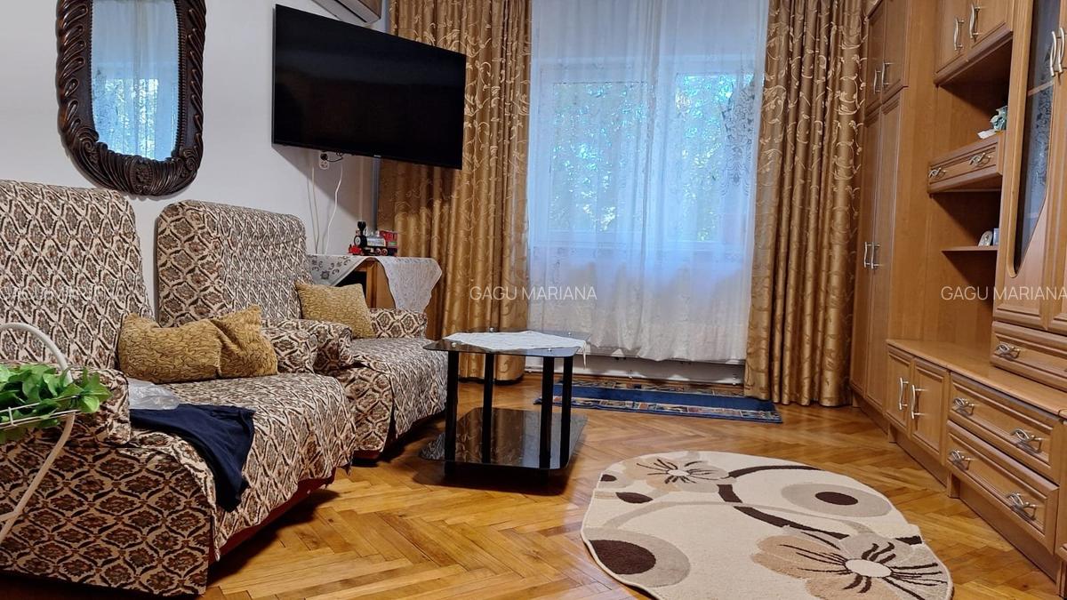 Aprtament 2 camere, decomandat, mobilat,utilat - 1