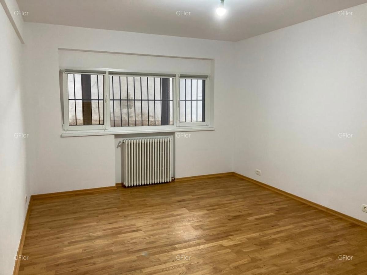 Birou 87mp parter renovat, centrală proprie - Piața Romană- Dacia - 2